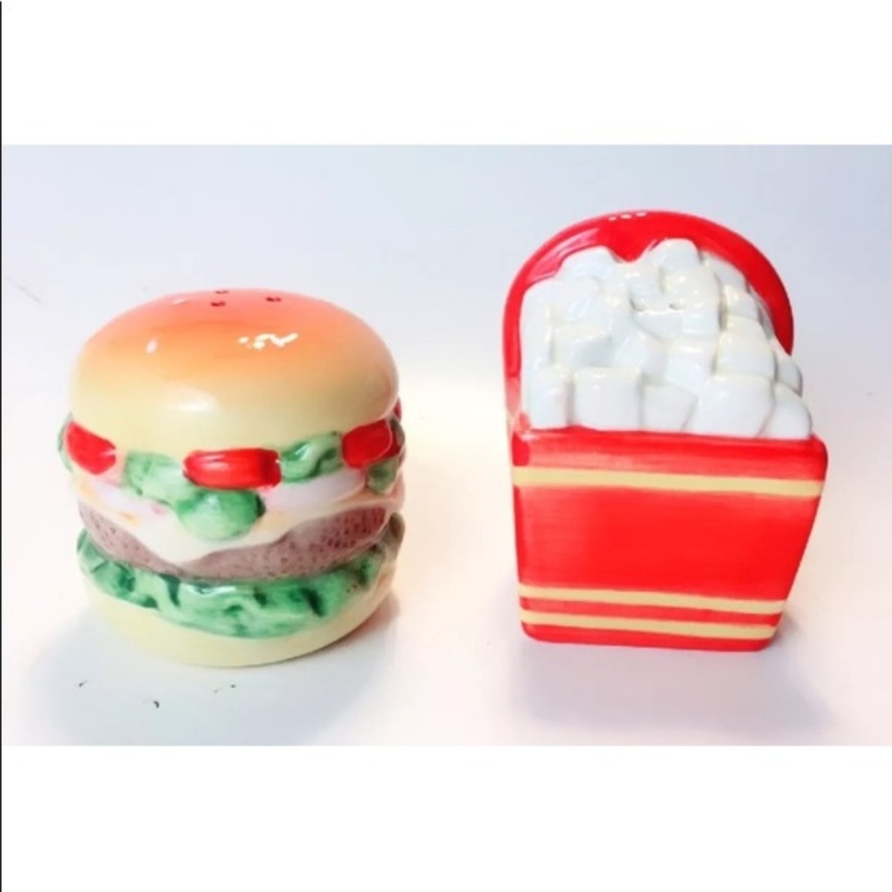 COPY - NIB Hamburger/Fries Salt & Pepper Shakers